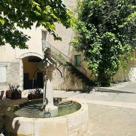 Charmant A Avec Vue Montagne + Terrasse 58 M² Apartmán Entrevaux